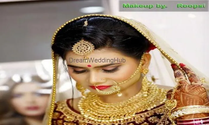 Roopsi Beauty Parlour (make Up Studio) In Hoshangabad