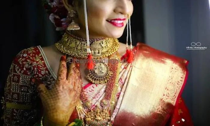 Roopvardhini Beauty Parlor & Spa