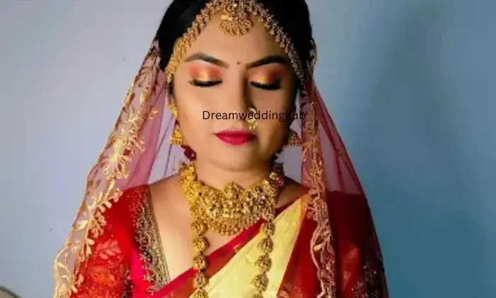 Rose Beauty World And Makeup Studio
