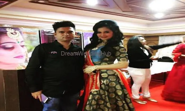 Roshni Hair Parlour - Best Beauty Parlour, Unisex Parlour, Makeup Artist, Hair And Skin Salon Roshni Hair Parlour - Best Beauty Parlour, Unisex Parlour, Makeup Artist, Hair And Skin Salon