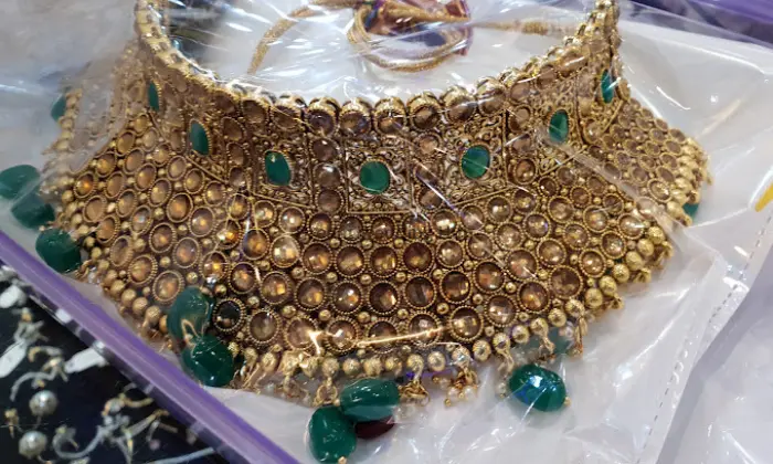 Royal Jewellery Hut