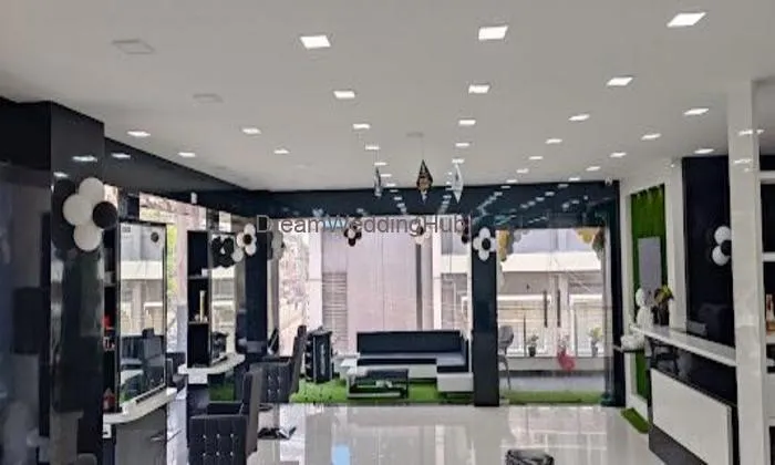 Royals Unisex Salon