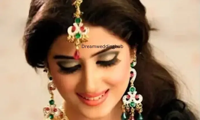 Ruhi Beauty Parlour
