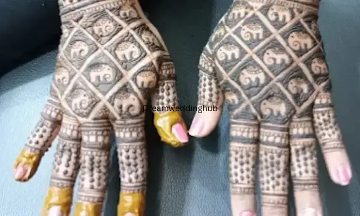 Runali Mendi Arts