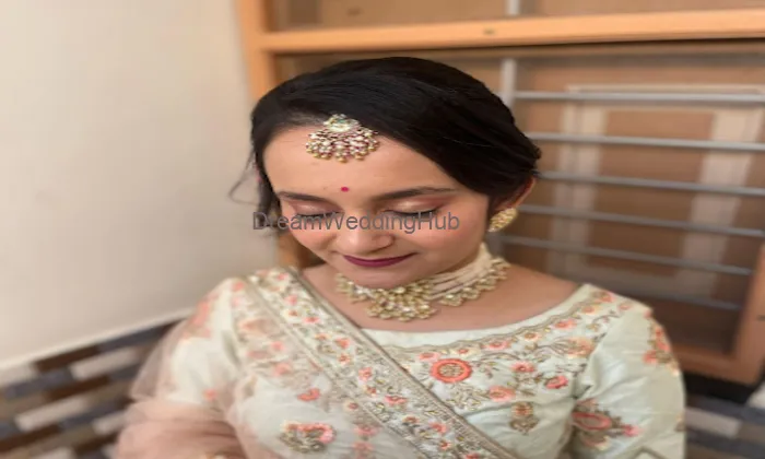 Rupal Beauty Parlor