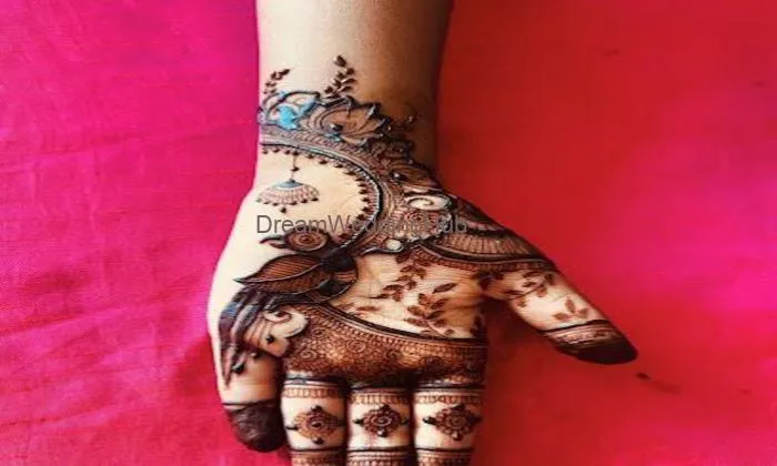 Rupali Mehendi Artist