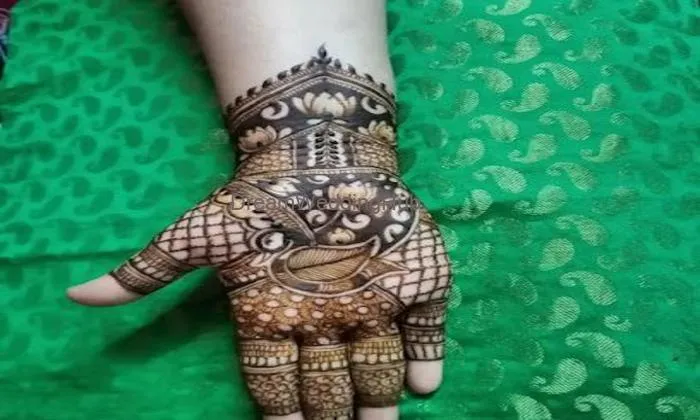 S R Mehndi Art