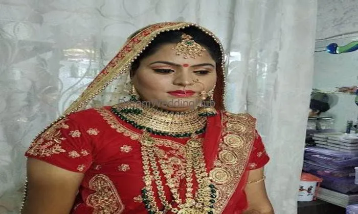 Sakhi Beauty Salon