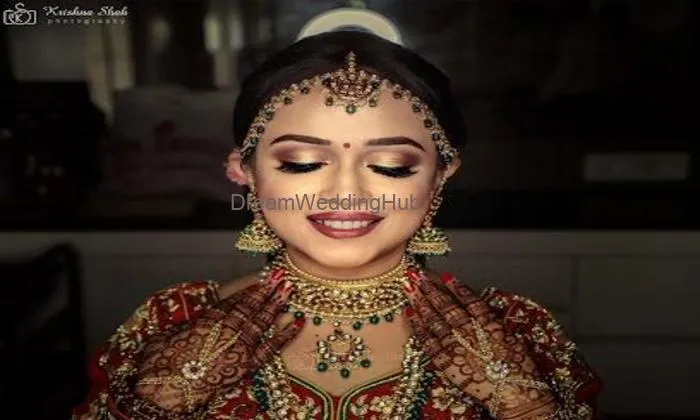 Sakhi The Beauty Care