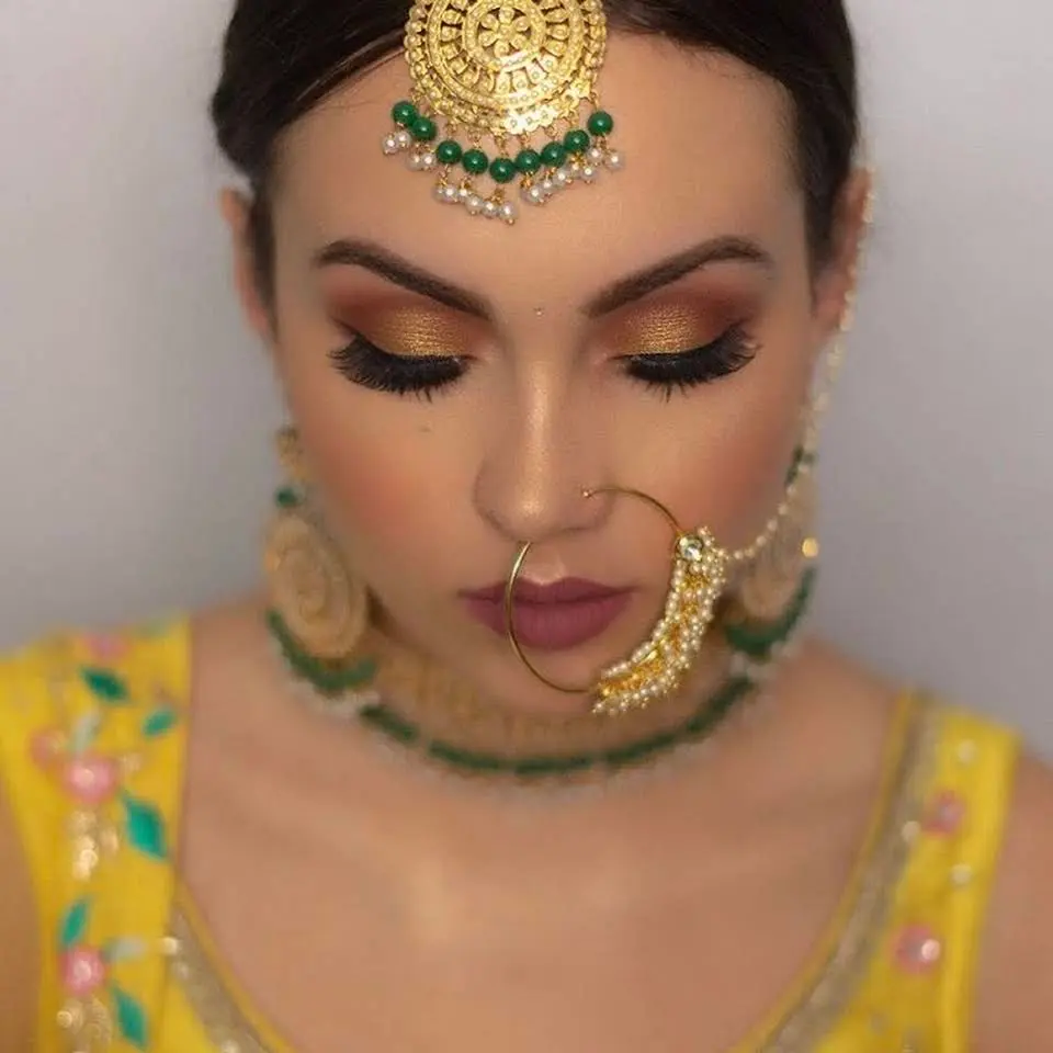 Sakshi  Make Up Artist