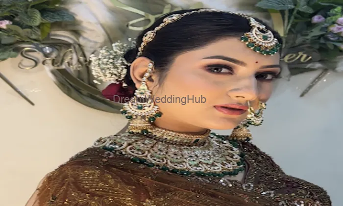 Sakshi's Makeover Salon & Academy Dewas