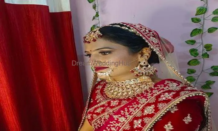 Saloni Beauty Parlour