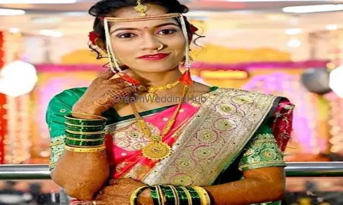 Samruddhi Beauty Parlour & Makeover Samruddhi Beauty Parlour & Makeover