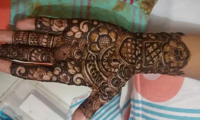Sana Mehendi Artist Mirabhayanda