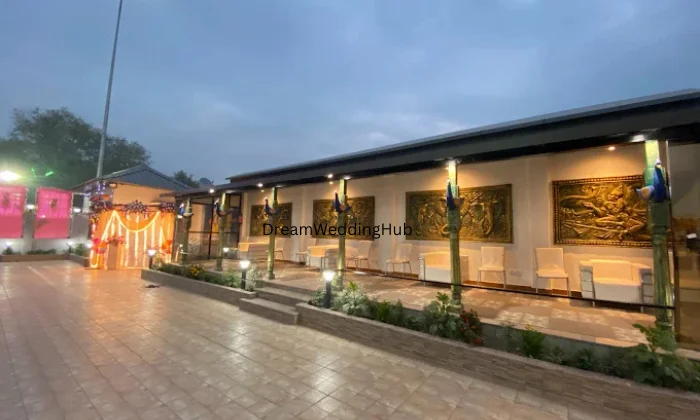 Sangat Grand