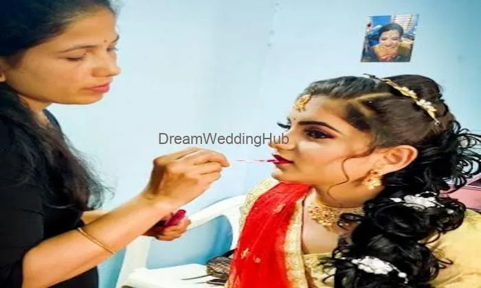Sanjana Beauty Parlour And Makeup Studio