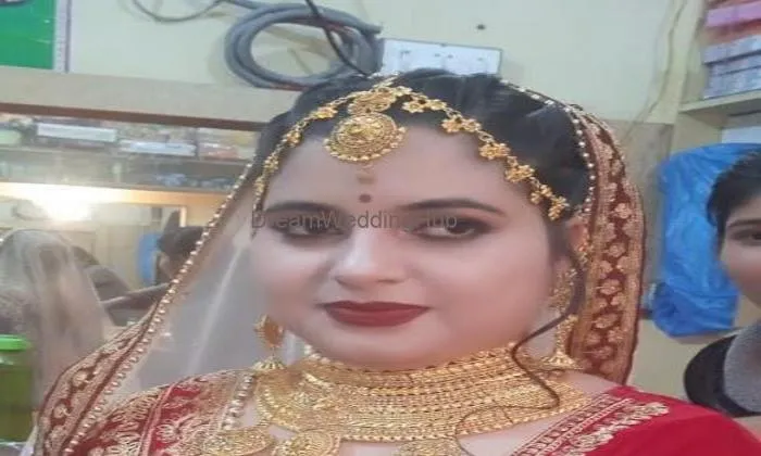 Sanju Beauty Parlour (only For Ladies) Sanju Beauty Parlour (only For Ladies)