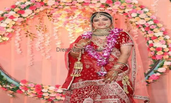 Sarika Beauty Parlour