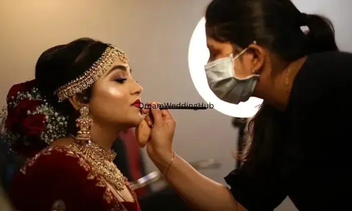Saroj Makeover Academy