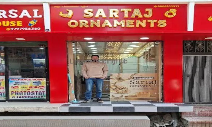 Sartaj Ornaments