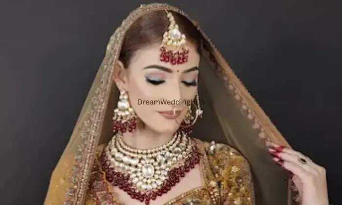 Savi Singh Makeup Artist Savi Singh Makeup Artist