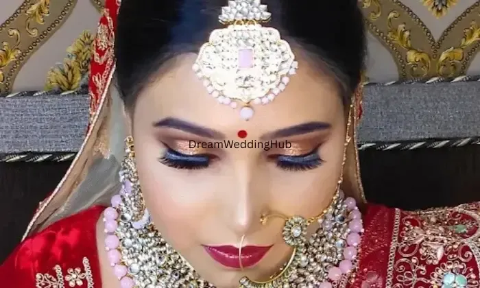 Seemaa Makeovers