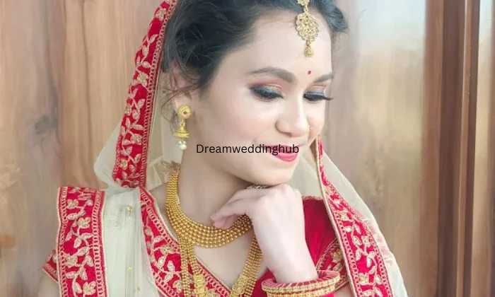 Seemas Aakkriti Beauty