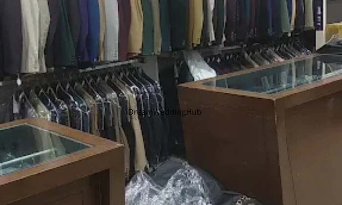 Selection Av Family Wears