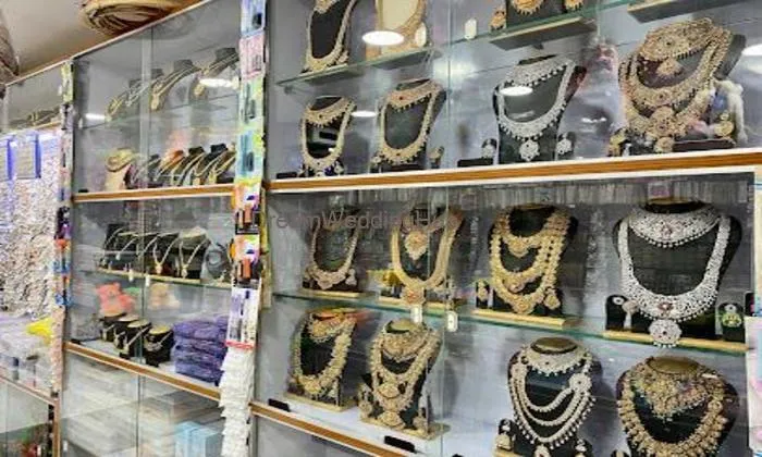 Selvi Fancy Store