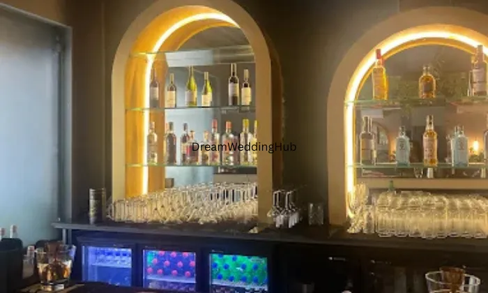Seshh Cocktail Bar 