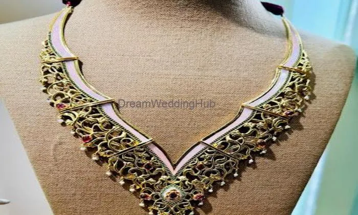Shaya By Caratlane, Mall Of India - Silver Jewellery