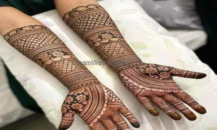 Sherkhan Mehandi Artist In Agra