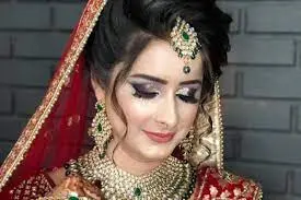 Shibani Kulkarni Makeup