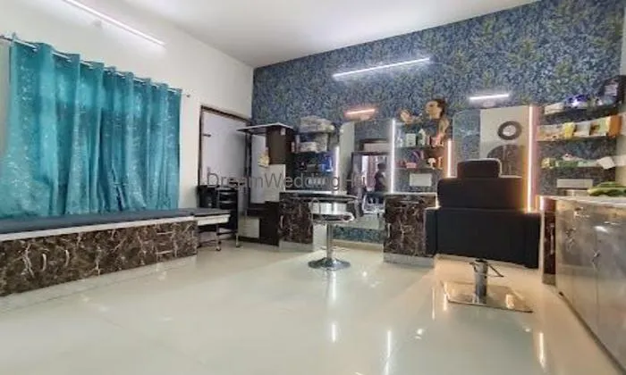 Shinaay Makeup Studio