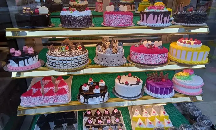Shiven Sweets And Bakers