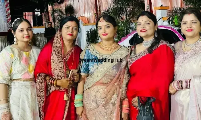 Shraddha Beauty Parlour