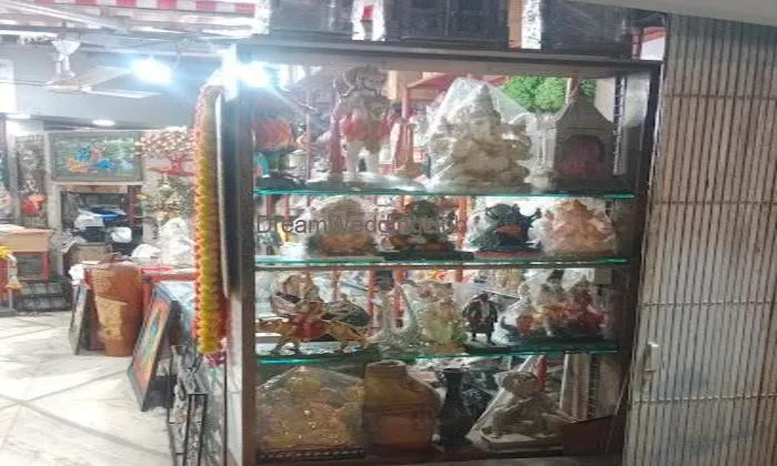 Shree Charbhuja Stores