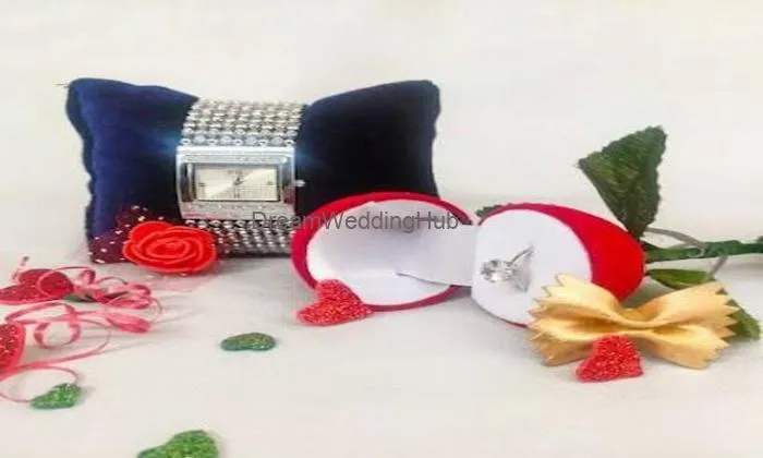 Shree Hari Gift And Toys.