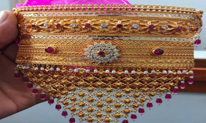 Shree Jewellers | Best Hallmark Gold Jewellery Showroom In Sikar | Authentic 22k Gold & Bridal Jewellery