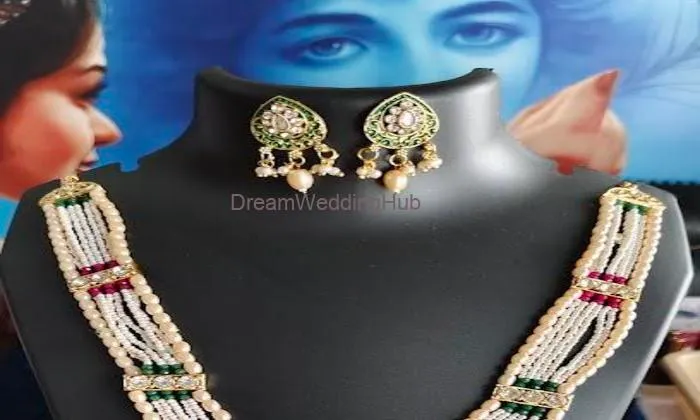 Shree Ji Imitation Jewellery And Cosmetics