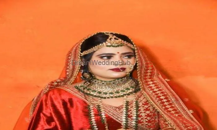 Shree Radhe Makeovers & Beauty Care