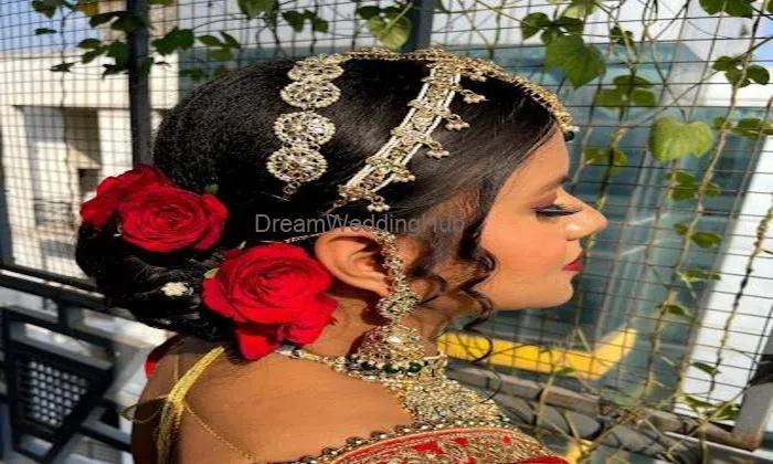 Shree Radhe Makeup Mehandi Studio