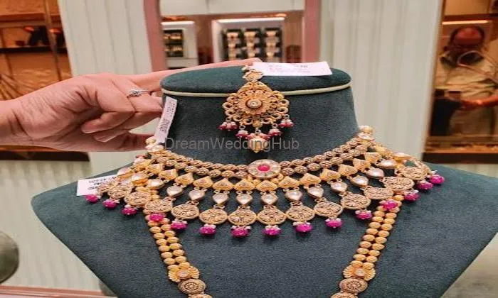 Shree R.k Jewellers - The Green Showroom (global Pvt Ltd)