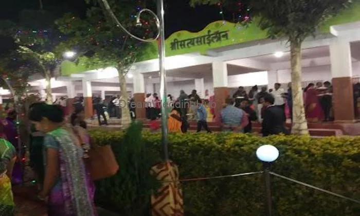 Shree Satya Sai Lawn