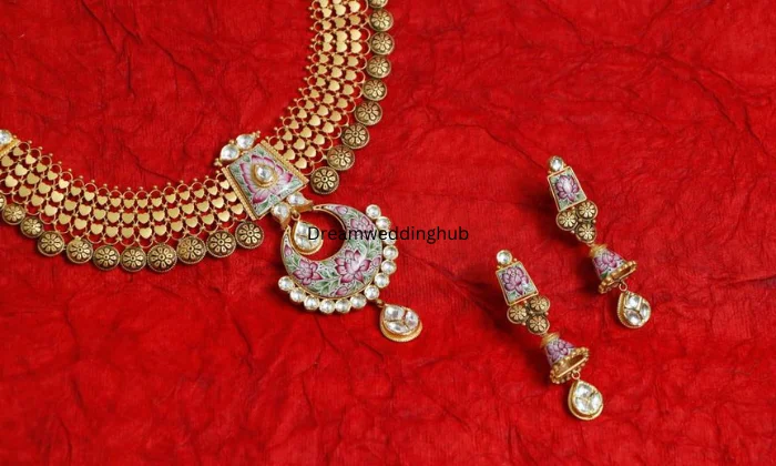 Shree Shree Roopam Gold