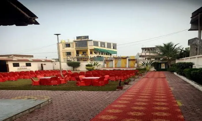 Shree Vishwanath Lawn