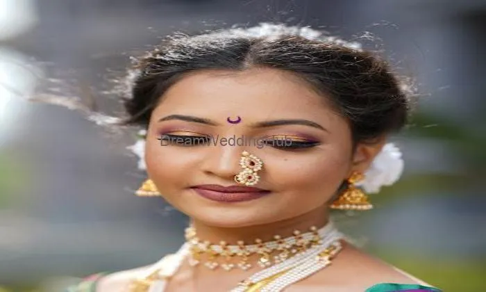 Shreem Salon - Best Salon In Karad Shreem Salon - Best Salon In Karad
