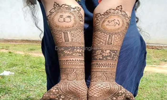 Shrees Mehndi Artist