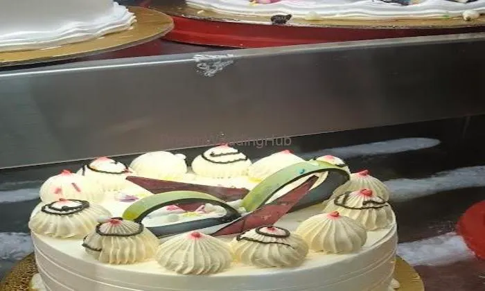 Shri Krishna - Bakery & Dairy
