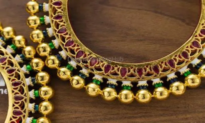 Shri Mangalam Bangles